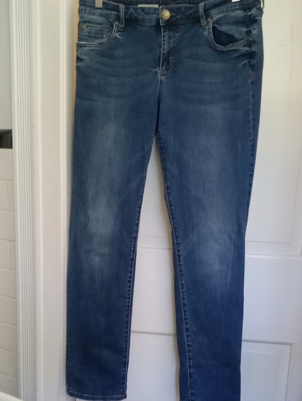 KUT from the Kloth Catherine Boyfriend Jeans Size 10 Medium Wash Stretch Denim